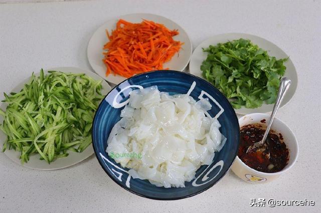 家庭调凉皮最简单的做法（在家制作凉皮只需5分钟）(10)