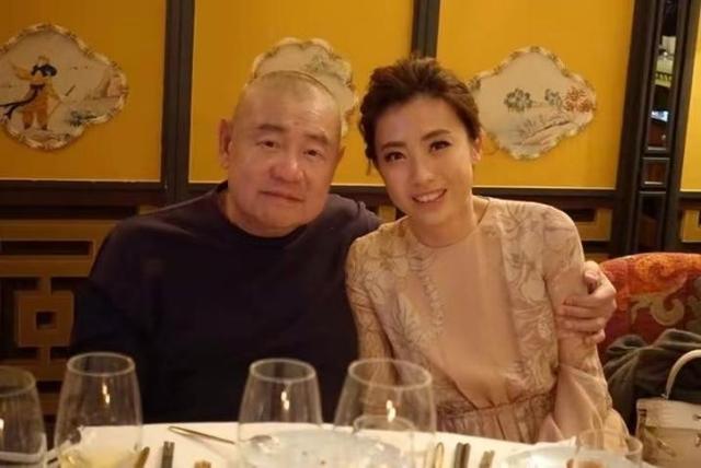 嫁给最年轻富豪的女人（贫民女孩嫁大29岁的亿万富豪）(41)