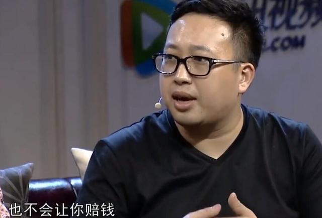 于正何晟铭什么关系（凭琉璃翻红因令狐冲）(6)