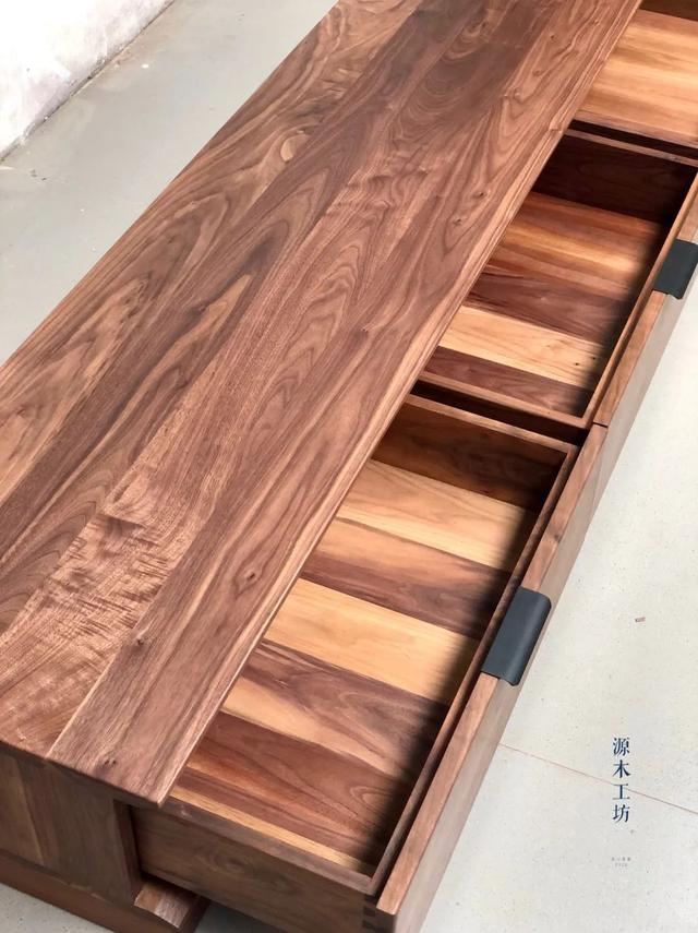 极简轻奢黑胡桃木实木家具（共生形态越朴素越高级极简黑胡桃木定制家具）(5)