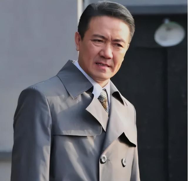 李幼斌怎么和前妻离婚（把所有爱都给了二婚妻子和继子）(14)