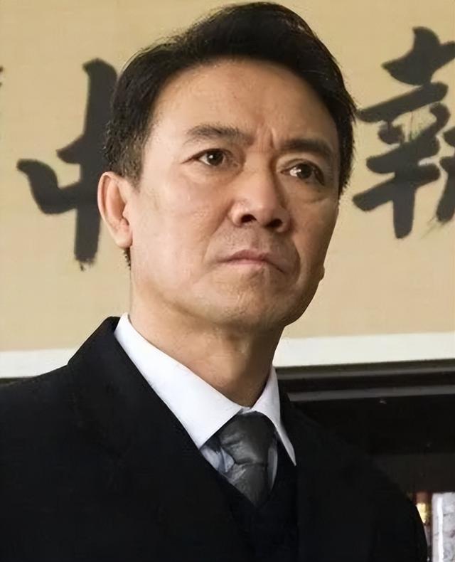 李幼斌怎么和前妻离婚（把所有爱都给了二婚妻子和继子）(12)