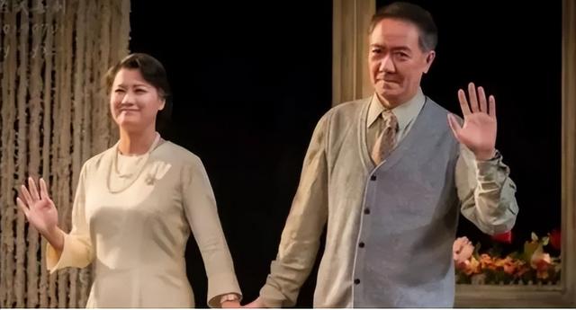 李幼斌怎么和前妻离婚（把所有爱都给了二婚妻子和继子）(32)