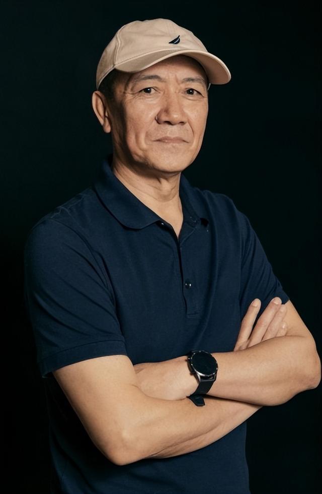 李幼斌怎么和前妻离婚（把所有爱都给了二婚妻子和继子）(18)