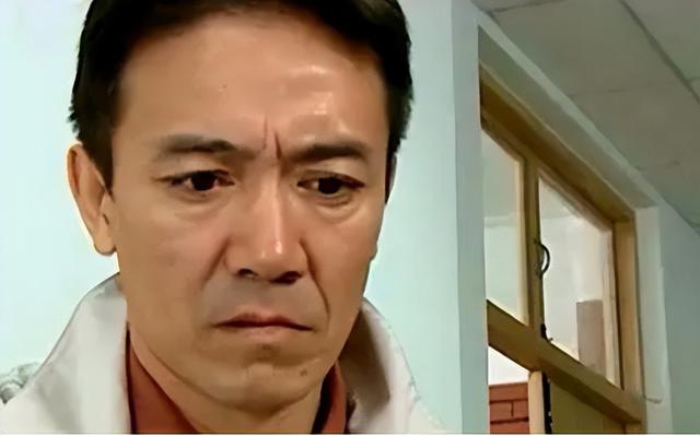 李幼斌怎么和前妻离婚（把所有爱都给了二婚妻子和继子）(28)