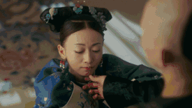 邓文迪人生简介（从贫民窟到身价400亿）(11)