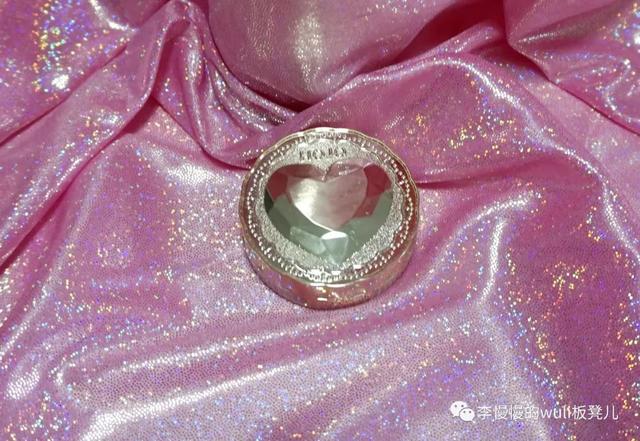 化妆品什么产品值得入手（光看颜值买化妆品）(4)