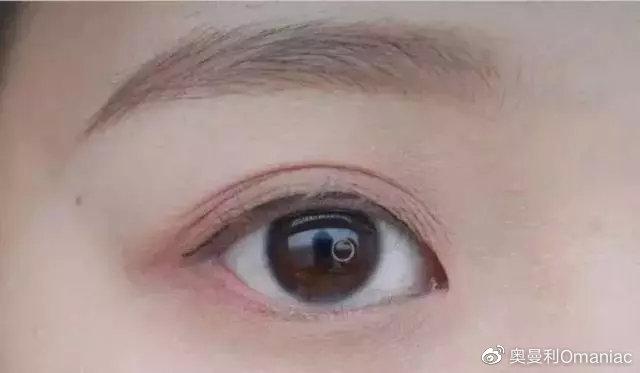 超详细画眼线教程（6种不同眼线画法）(9)