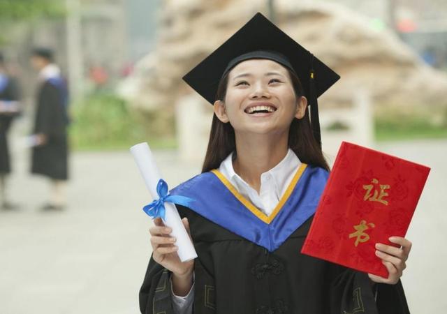 点读机的女孩高考成绩（点读机女孩已顺利保研）(1)