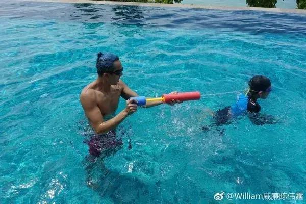 张继科景甜恋情疑再添实锤（张继科景甜公开恋情）(13)