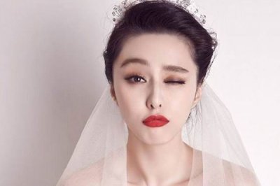 ​苹果浴室范冰冰9分57秒 删减了只是一个镜头什么都没有