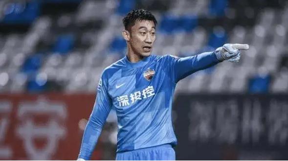 国足中十个最美艳的美女太太（国足太太团才是真惊艳）(27)
