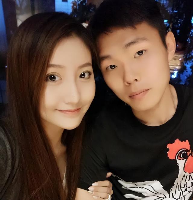国足中十个最美艳的美女太太（国足太太团才是真惊艳）(17)