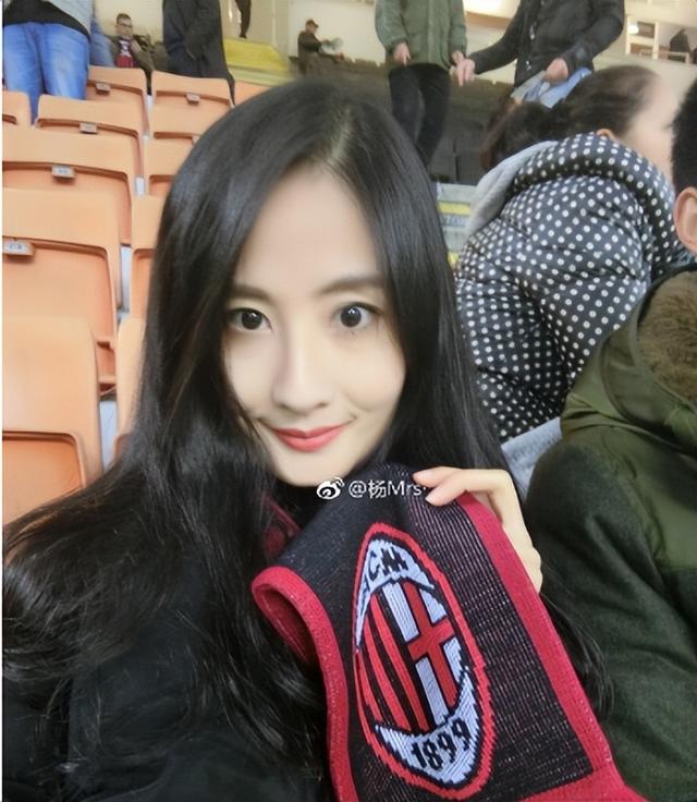 国足中十个最美艳的美女太太（国足太太团才是真惊艳）(8)
