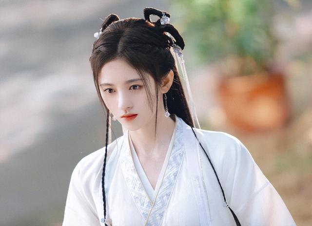 鞠婧祎与孙怡合照（同样是演被绑架）(34)