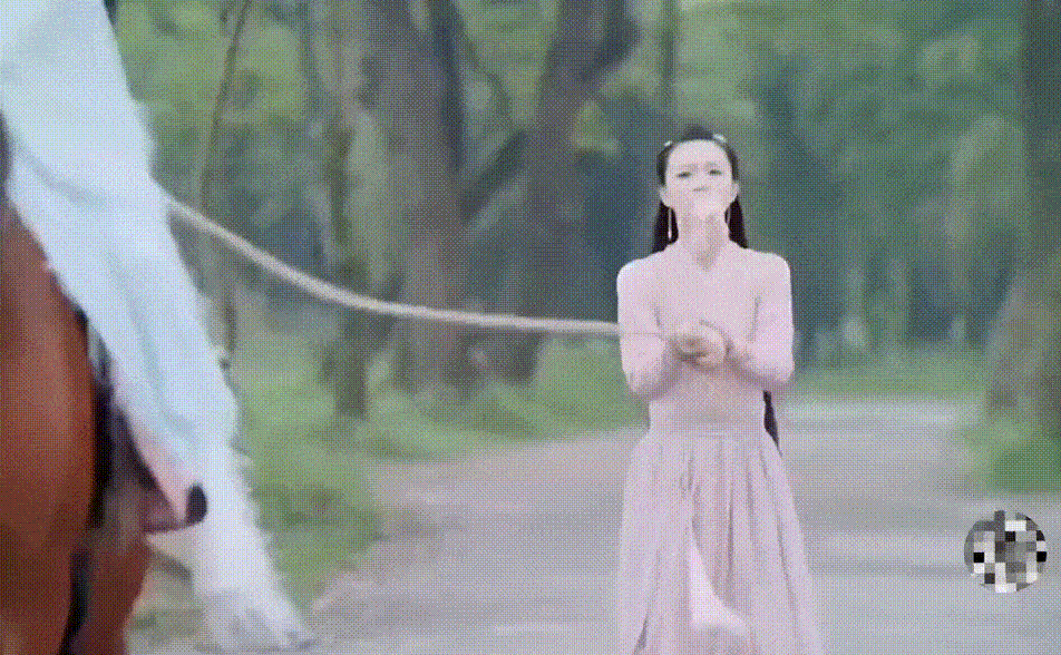鞠婧祎与孙怡合照（同样是演被绑架）(43)