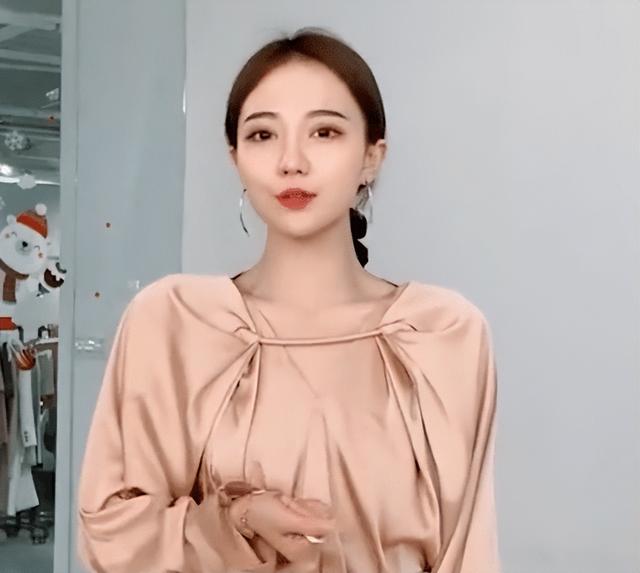 各个段位的女海王（女海王项思醒整容逆天改命）(14)