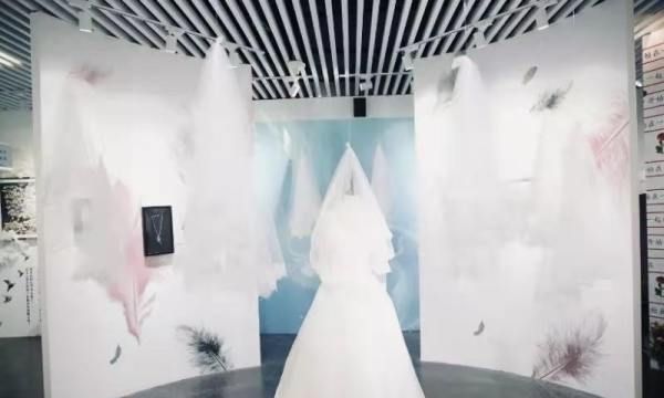 衣服染了颜色怎么去掉,衣服染色怎么洗掉妙招图2