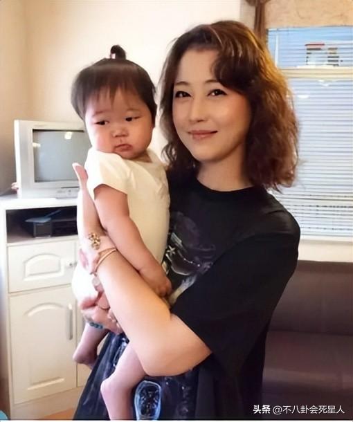 黎明周润发身高对比（7位顶流男星前妻）(32)