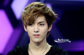 吴亦凡 家（吴亦凡出事后原生家庭曝光）(8)