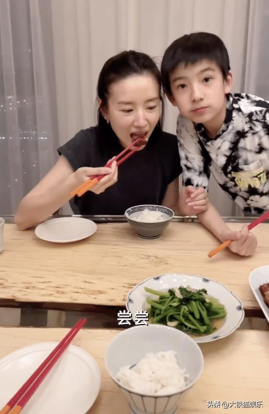刘烨一共几个小孩（刘烨混血儿子帅）(20)