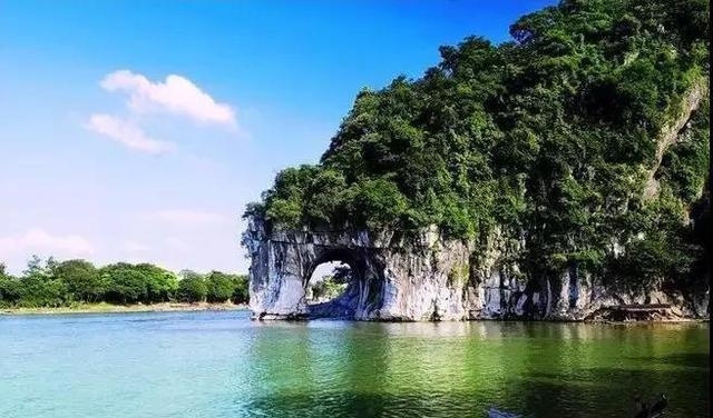 桂林山水的独特风景（桂林山水8大经典景点）(2)