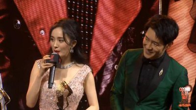 ​唐嫣和杨幂的关系到底有多好（从形影不离到互不理睬）