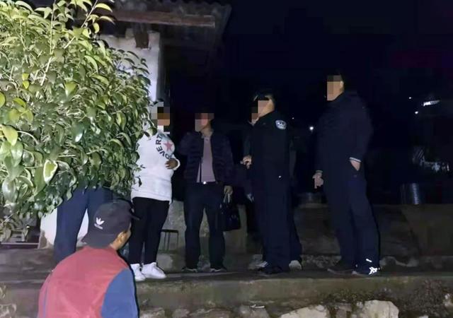 沛县八孩母亲（被拘禁八孩母亲）(49)