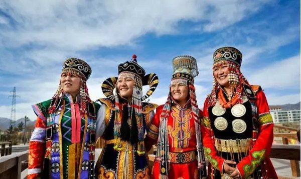 藏族节日日历,少数民族都有自己独特的节日图1