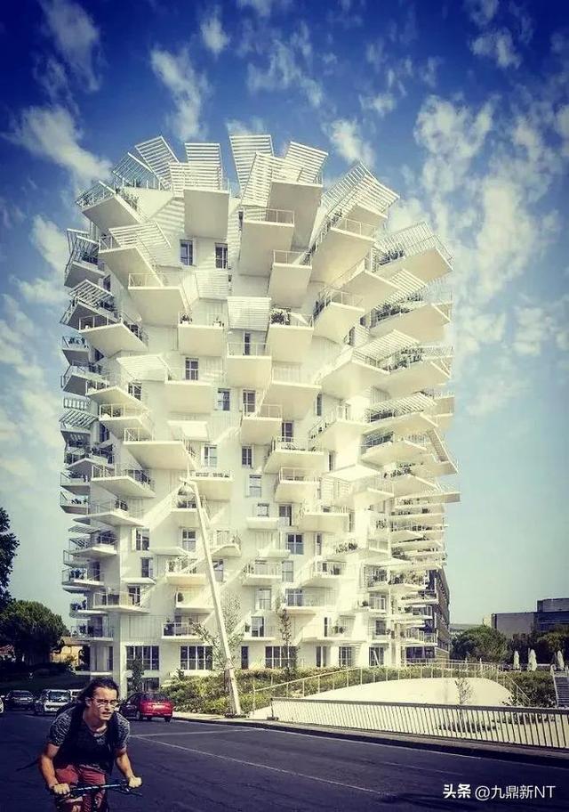 欧洲建筑了解（带你走近奇奇怪怪的世界建筑）(14)