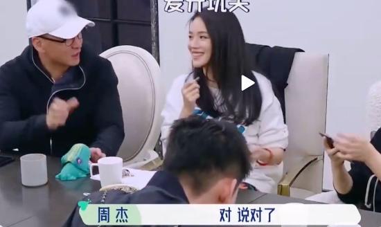 周杰当年什么原因退娱乐圈（51岁周杰重回荧屏）(4)