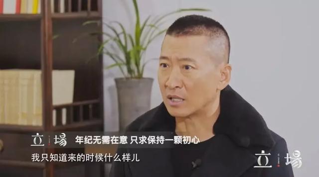 周杰当年什么原因退娱乐圈（51岁周杰重回荧屏）(43)