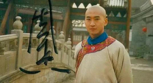 周杰当年什么原因退娱乐圈（51岁周杰重回荧屏）(6)