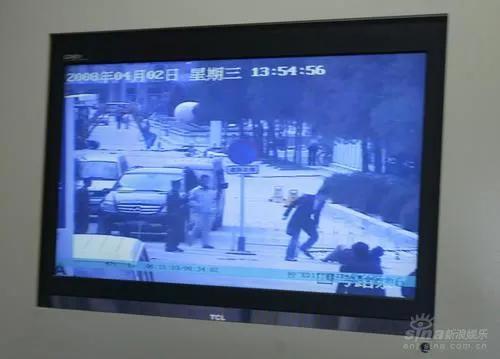 周杰当年什么原因退娱乐圈（51岁周杰重回荧屏）(17)