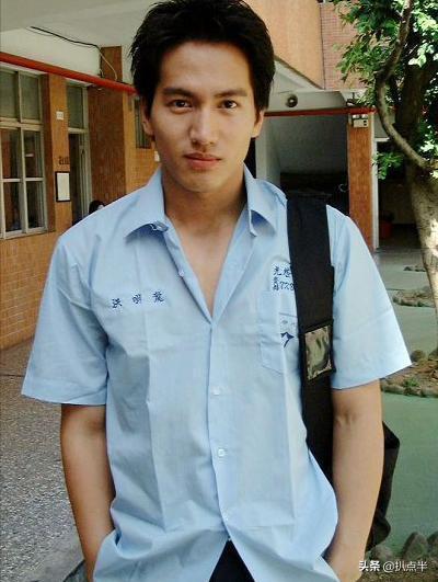 言承旭当众感谢林志玲（言承旭44岁归来仍少年）(58)