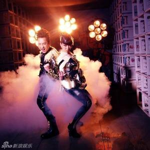 吴莫愁与哈林互动（吴莫愁哈林疑似同居）(11)