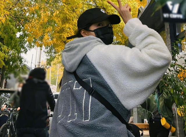 鹿晗关晓彤官宣关系（曝鹿晗关晓彤已领证）(12)