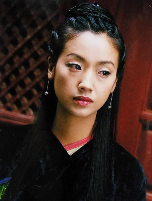 吴倩莲被称为最丑小龙女（吴倩莲被评为最丑小龙女）(5)