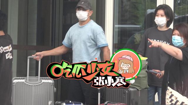 吴奇隆会带儿子一起探班刘诗诗（49岁吴奇隆探班小17岁妻子刘诗诗）(2)