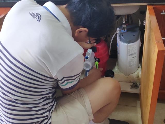 贝克巴斯厨余垃圾处理（贝克巴斯E70家用厨房食物垃圾处理器）(16)