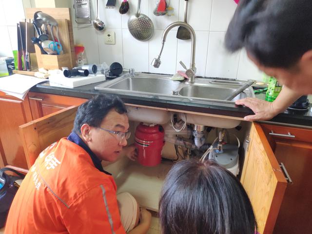 贝克巴斯厨余垃圾处理（贝克巴斯E70家用厨房食物垃圾处理器）(23)