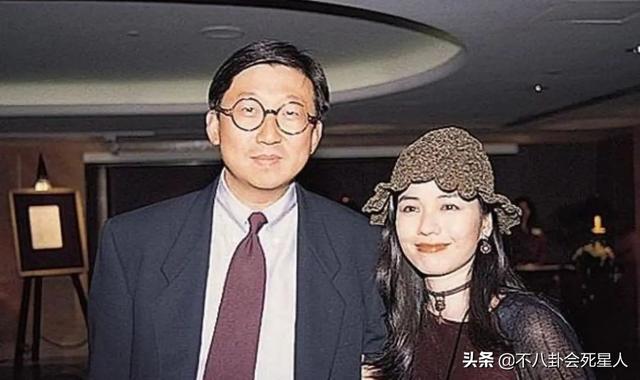 香港女星钟楚红简历（丈夫去世的香港女星）(11)