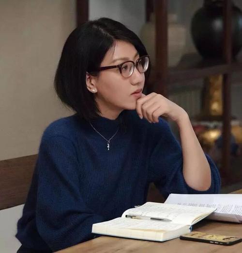易立竞结过婚吗？易立竞为何至今单身？易立竞个人资料多少岁？