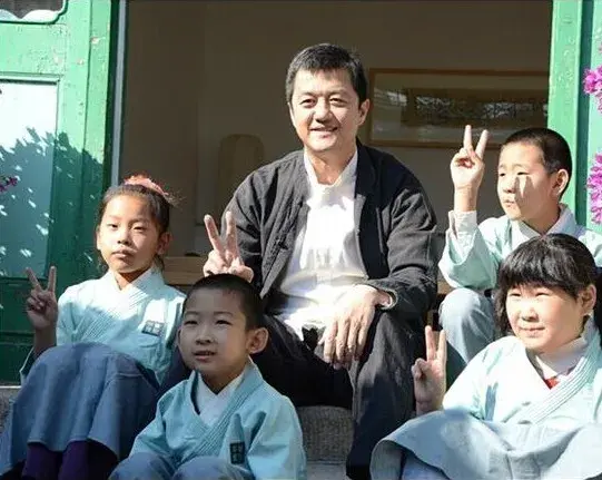 李亚鹏是怎么去逝的(李亚鹏头发怎么恢复的) 李亚鹏 第14张
