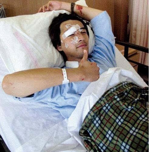胡歌车祸前后对比（胡歌车祸毁容为什么原谅肇事司机）