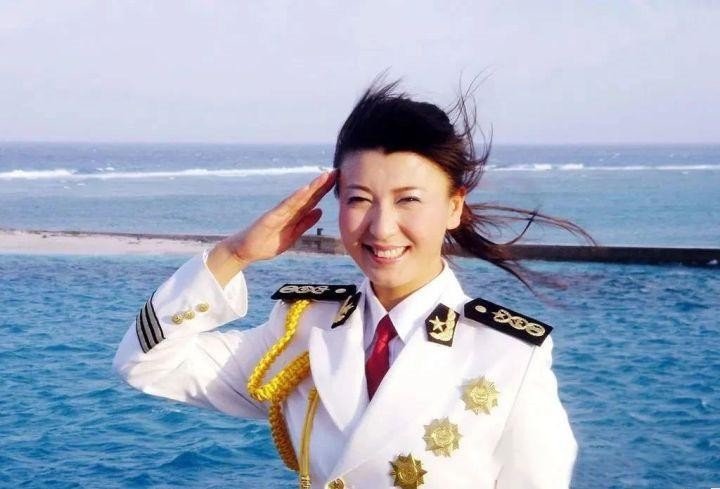 闫学晶老公（山杏闫学晶两段婚姻三个孩子）