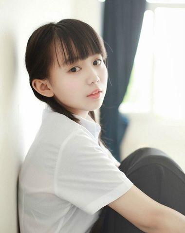 长直发怎么扎发型好看（10款好看的适合自己的扎发发型）(1)