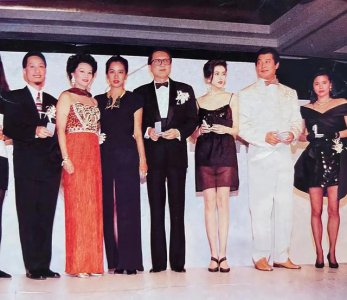 ​朱玲玲年轻时最美照片(年轻时的朱玲玲也是公认女神)
