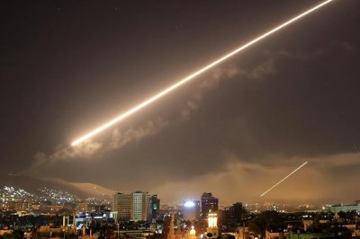 ​以色列最新空袭叙利亚（美国抄俄后路）