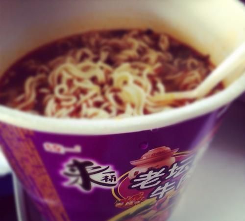 高铁上有泡面卖嘛，高铁站有泡面的地方？图4